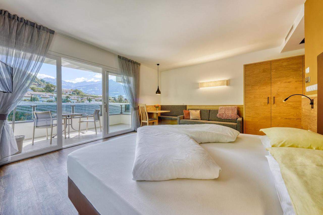 Das Mitterplarser Hotel Lagundo Luaran gambar